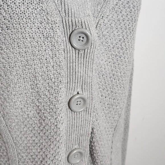 L.L. Bean Woman's Button-down Sweater Size Medium - Picture 3 of 6